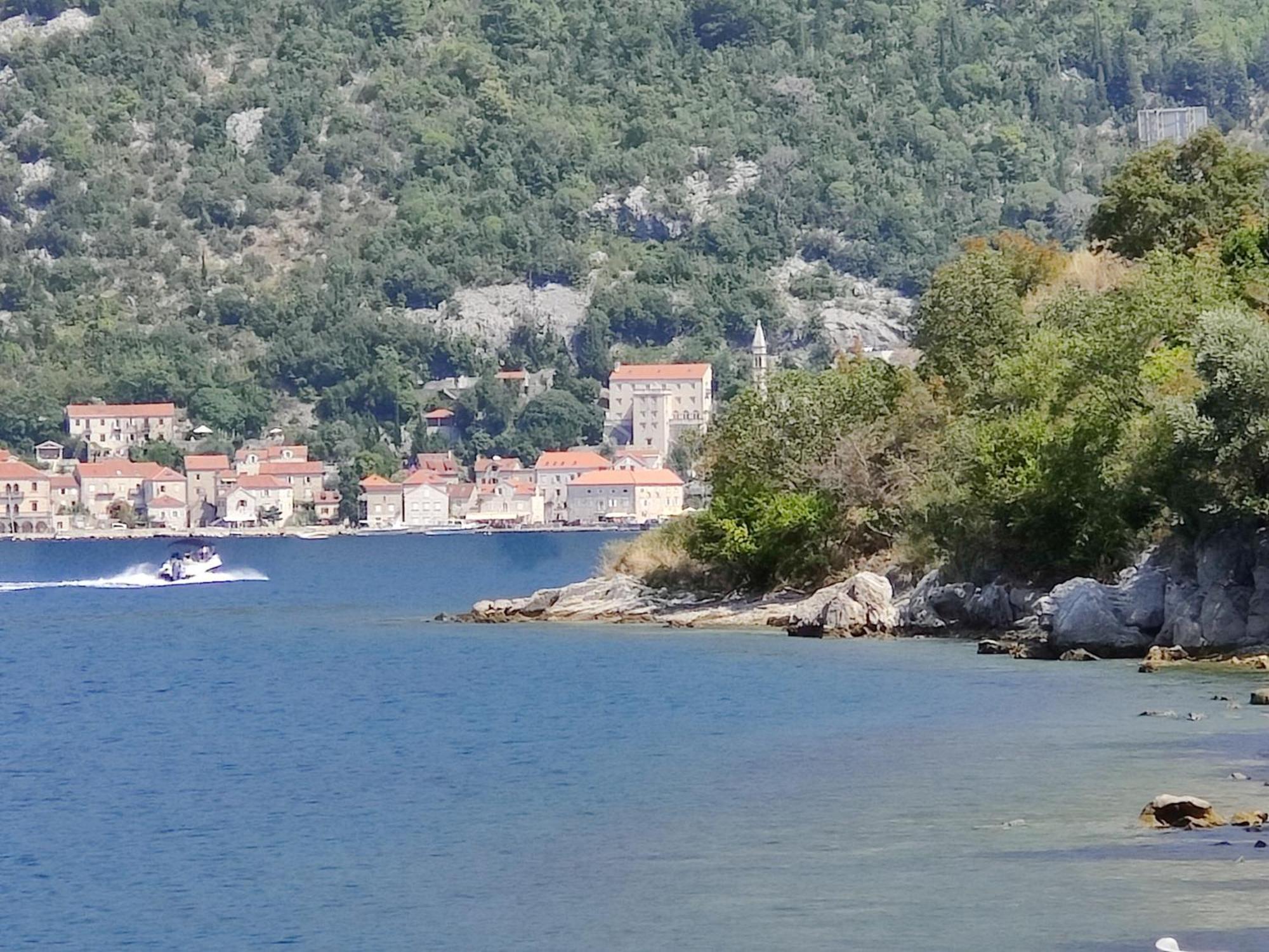 Miro Guesthouse Tivat Extérieur photo
