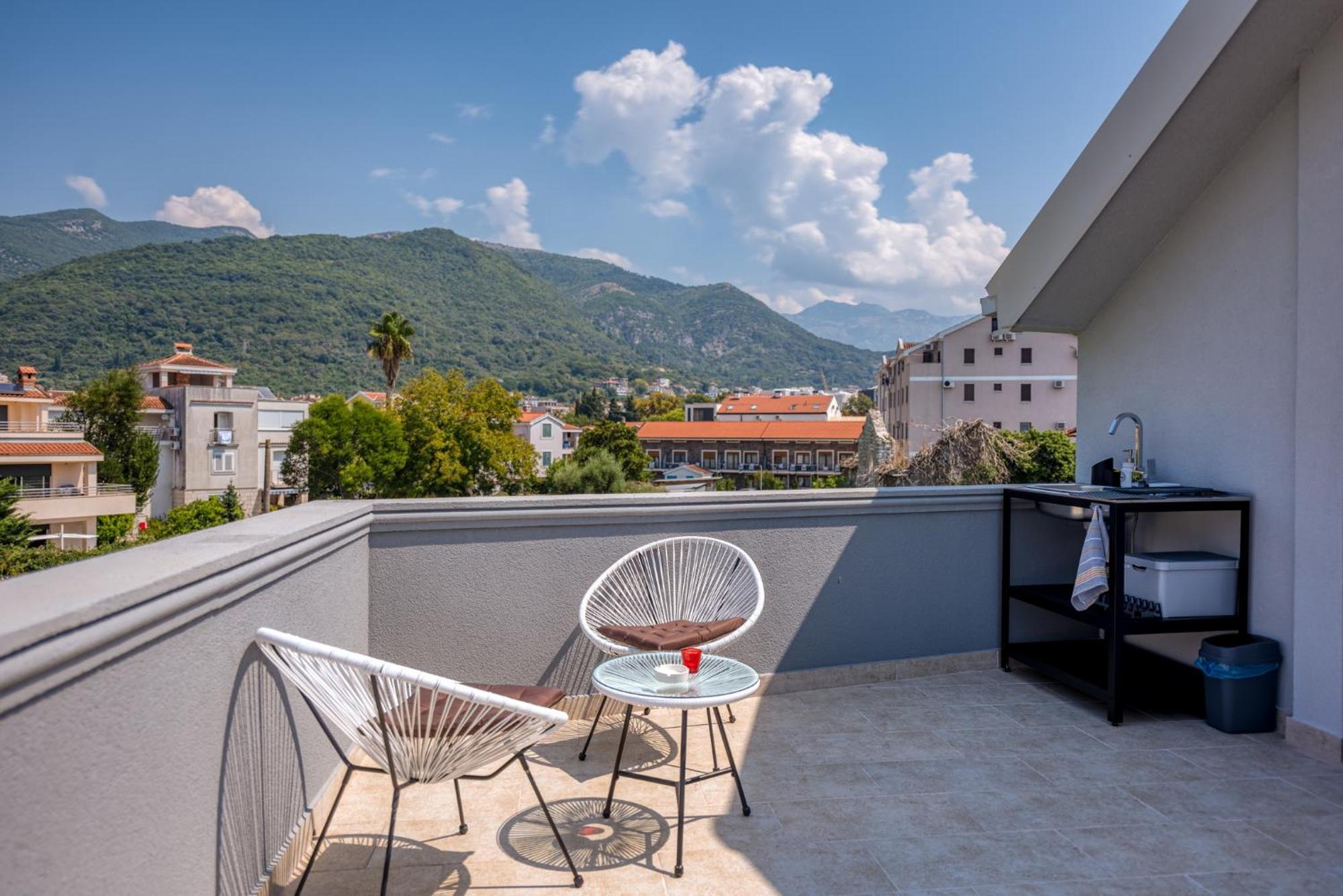 Miro Guesthouse Tivat Chambre photo