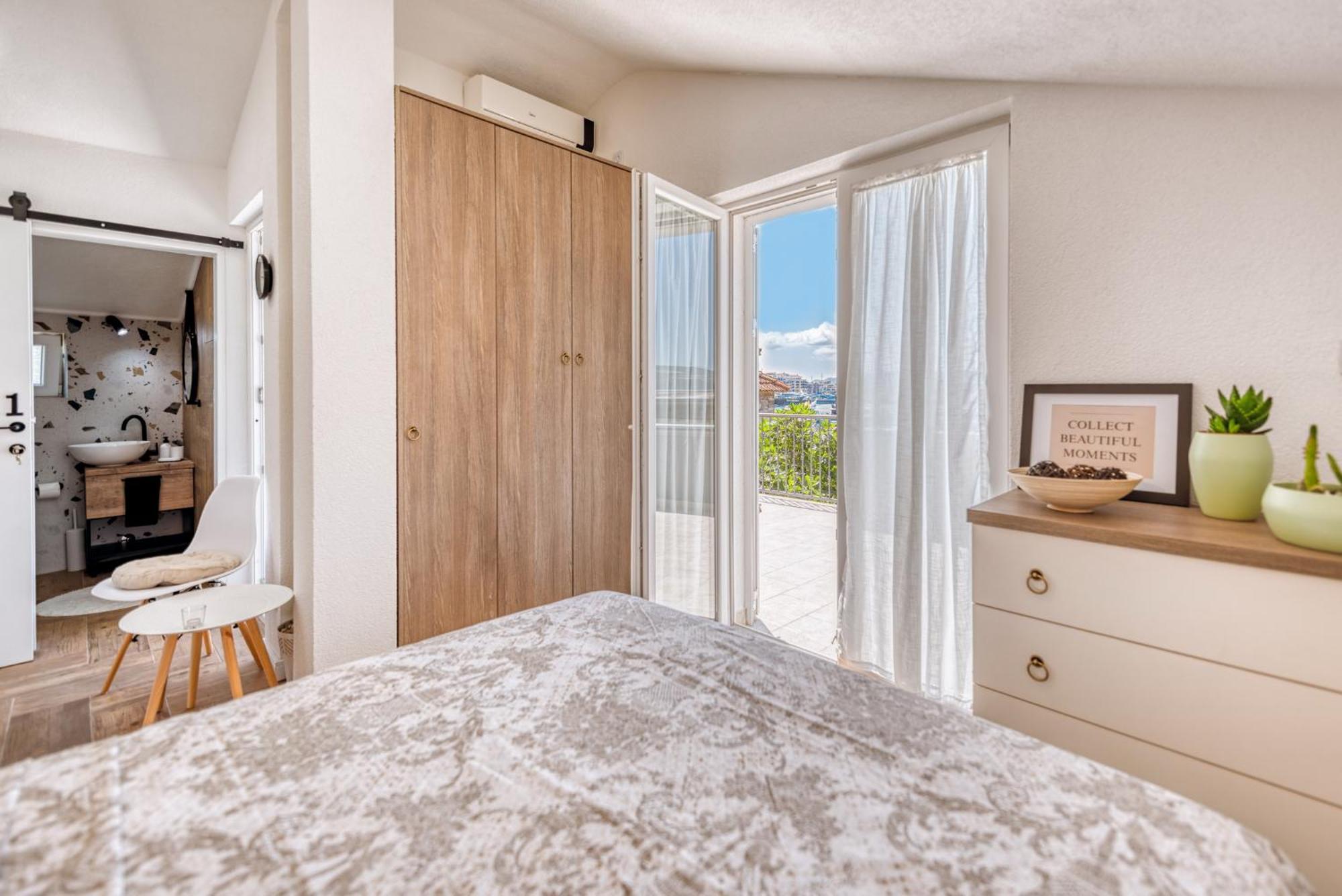 Miro Guesthouse Tivat Extérieur photo