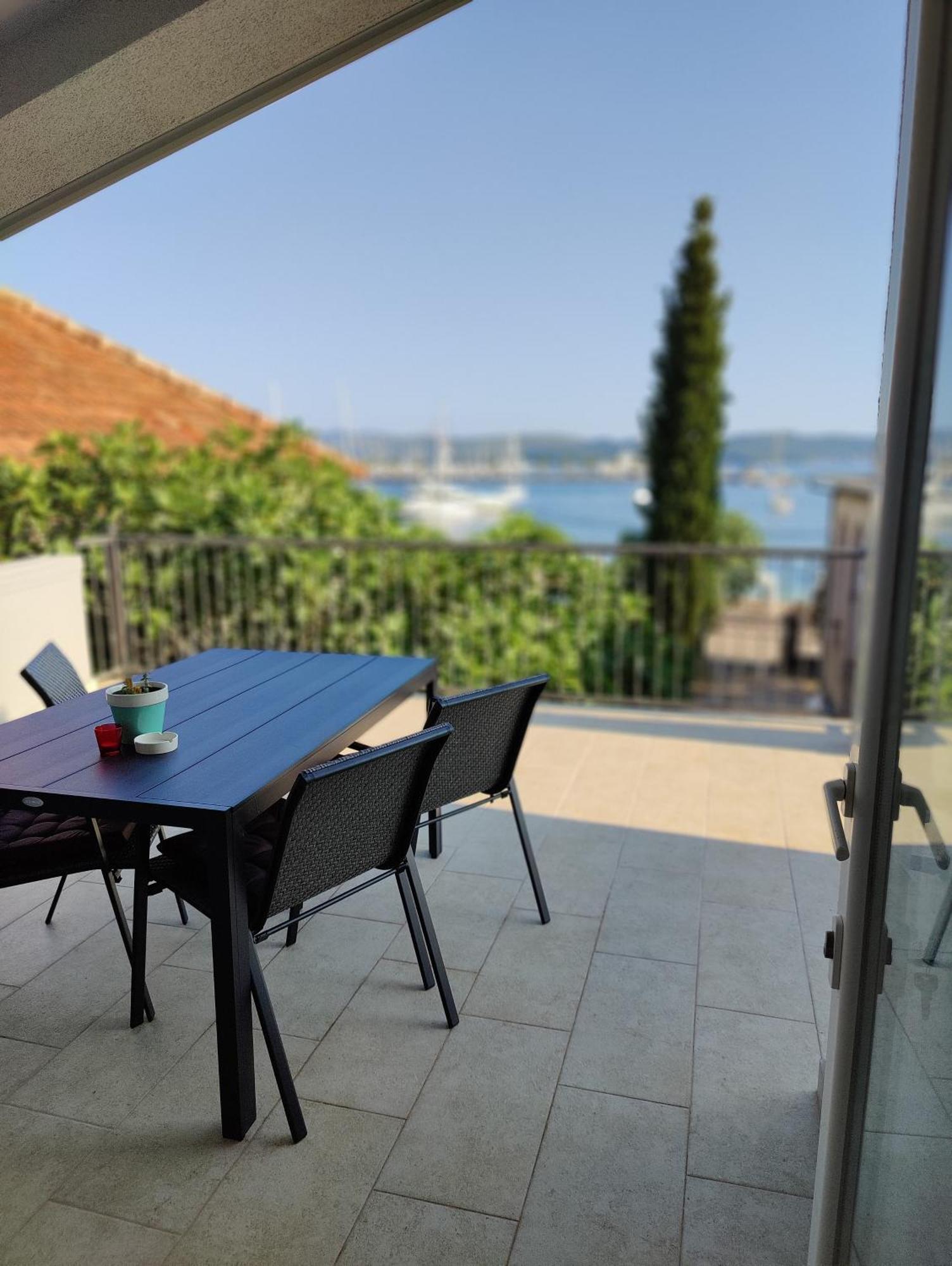 Miro Guesthouse Tivat Extérieur photo
