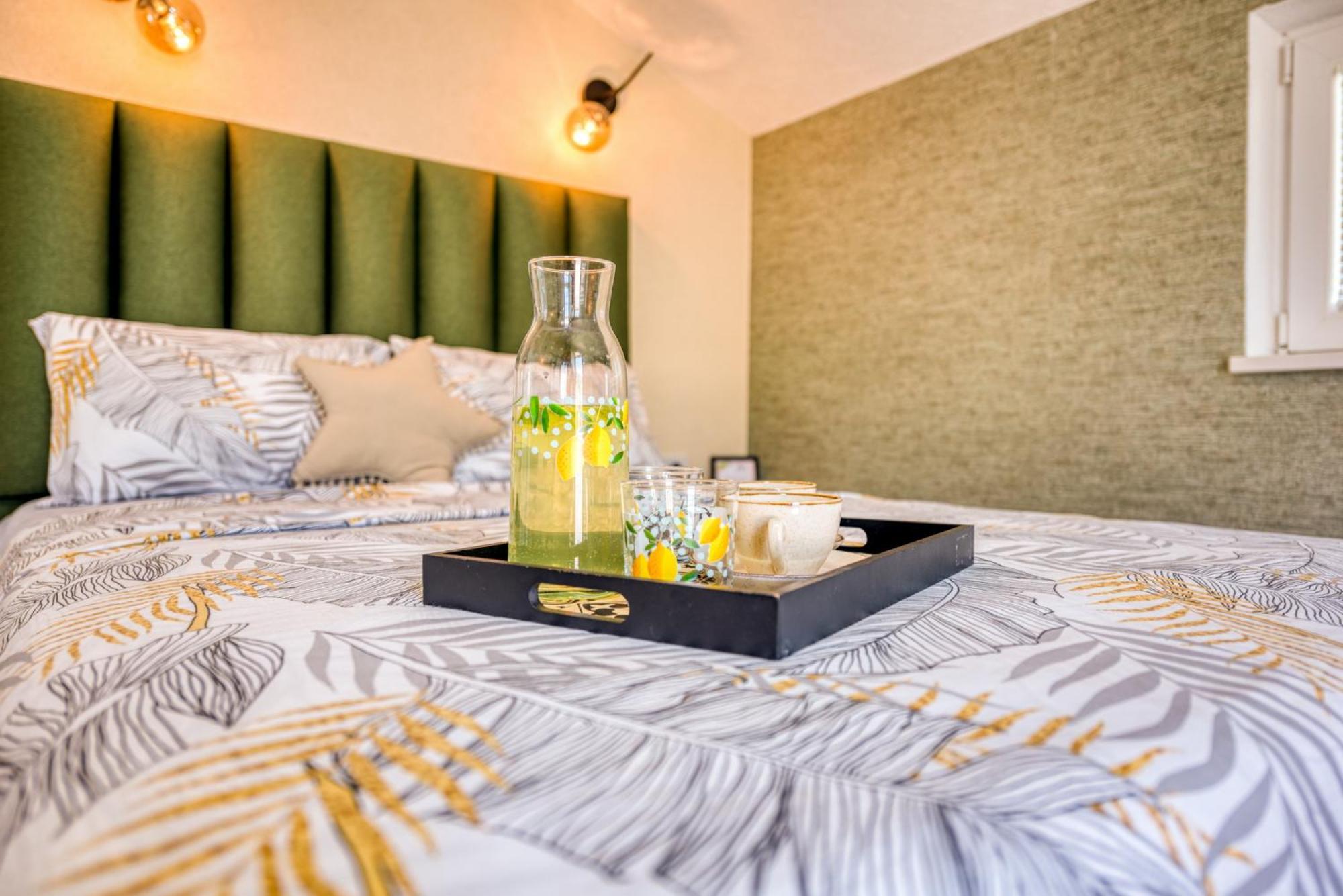 Miro Guesthouse Tivat Chambre photo